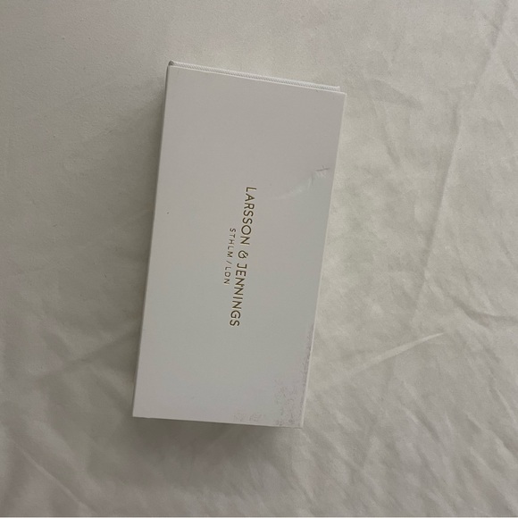 Larsson and Jennings Boyfriend Mini Aine WHITE GOLD 33MM - Picture 4 of 4